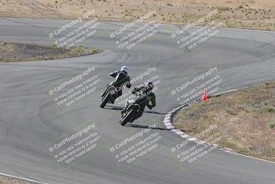 media/Apr-20-2025-AHRMA (Sun) [[393a79c373]]/Race/group 10 early race/Turn 4b/